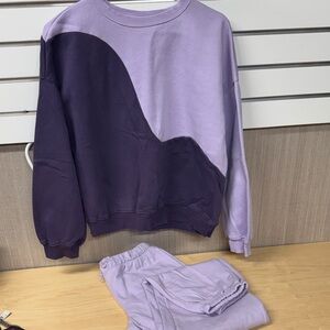 Old Navy purple and Lavender Jogger Pants sweatsuit size youth extra large 14/16